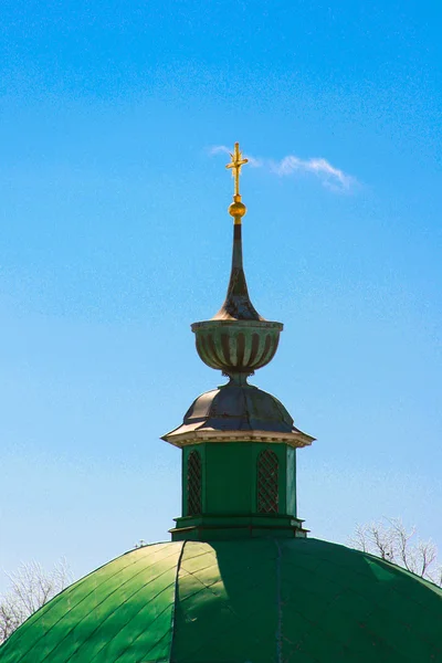 Россия. Город Суздаль. (нем.) Зима. Православная церковь . — стоковое фото