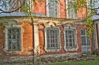 Rusya kilisede tuğla