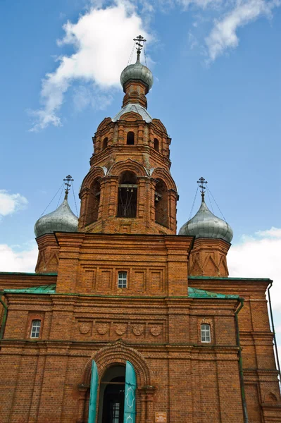 Zděný kostel v Rusku — Stock fotografie