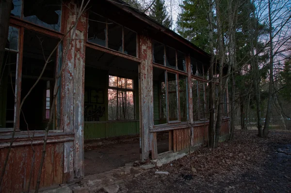 Una vieja mansión abandonada en Rusia.Fragmentos de la mansión Demidov — Foto de Stock