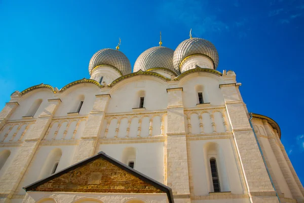 Rostov Kremlin.Russia,temples. — Stock Photo, Image