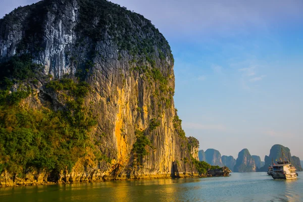 Asia, país de Vietnam. Montañas . — Foto de Stock