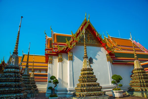Wat Pho och Wat Phra Chetuphon, templet av liggande Buddha i Bangkok Thailand — Stockfoto
