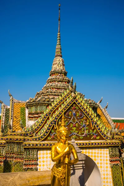 Grande palácio Bangkok.Golden stupa e temples.THAILLAND religiosos — Fotografia de Stock