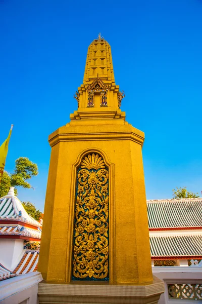 Adorno, un fragmento de decoración, el templo budista, Vietnam.Bangkok . —  Fotos de Stock