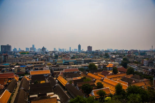 Vista de la ciudad desde arriba, casas y templos.Vista desde el vuelo del pájaro. Bangkok.Tailandia — Foto de Stock