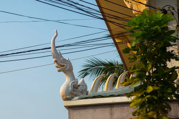 Sculpture at a Buddhist temple of Phra Narai the city of Nakhon Ratchasima. Thailand. — Stock Photo, Image