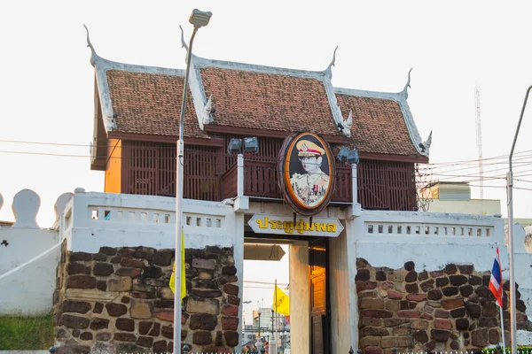 春蓬叻市的古老大门。泰国. — 图库照片