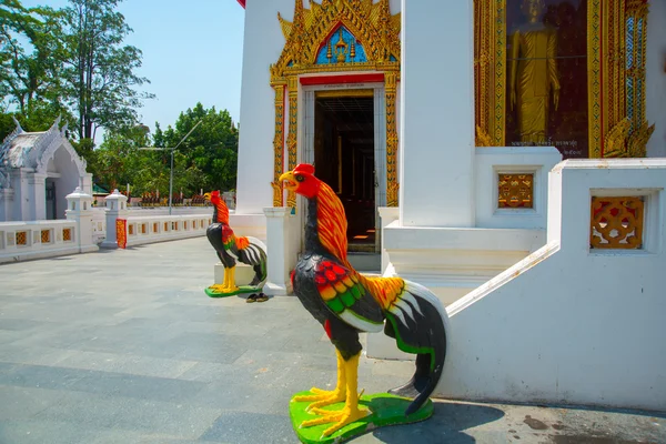 Sculpture d'un coq au temple.Ayutthaya. Thaïlande . — Photo