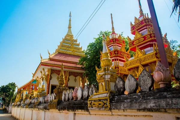 De tempel met goud in de hoofdstad van Laos, Vientiane. — Stockfoto