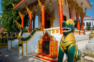 Tapınakta heykel. Vientiane, Laos.