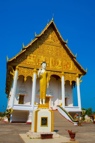 Świątynia z w stolicy Laosu, Wientian. — Zdjęcie stockowe