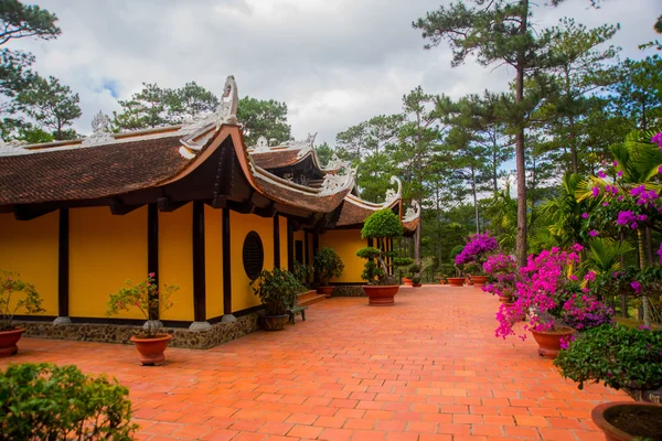 Βουδιστικό ναό. Νταλάτ του Βιετνάμ. — Φωτογραφία Αρχείου
