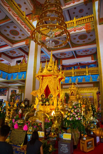 ความซับซ้อนทางศาสนา วัดหนานเมือง ขอนแก่น ประเทศไทย . — ภาพถ่ายสต็อก