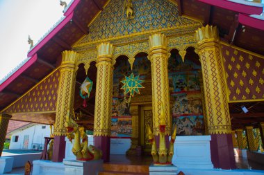 Altın Budist tapınağı. Luang Prabang.Laos.
