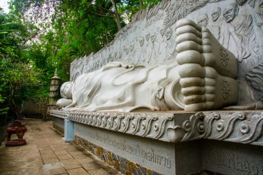 Uzanmış Buddha.Pagoda Belek.Nha Trang.Vietnam büyük bir heykeli.