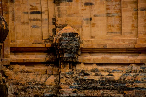 Храм комплекс По Нагар, Ponagar Cham башня. Нячанг. Вьетнам — стоковое фото