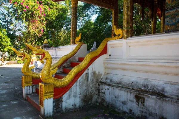 Buddhist temple with gold.Luang Prabang.Laos. — Stock Photo, Image