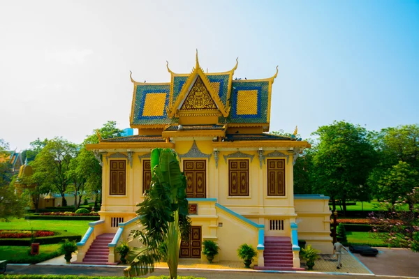 Королевский дворец в Пномпене, Камбоджа . — стоковое фото