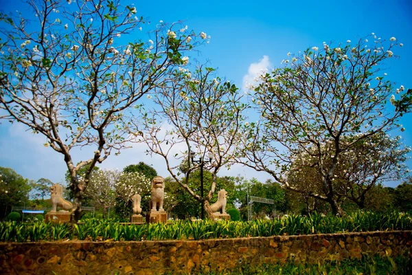 Siemreap, Cambodgie.Temple et sculpture sur pierre animaux . — Photo