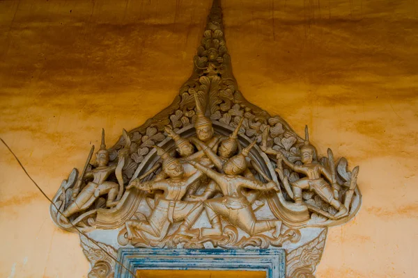Siemreap,Cambodia.Temple.Window güzel desenleri ile — Stok fotoğraf