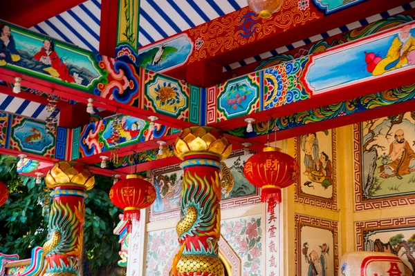 Pavilhão chinês tradicional com dia ensolarado, Udon Thani, Tailândia — Fotografia de Stock