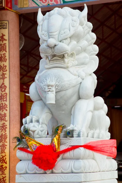 The monument of the animal in Chinese temple.Udon Thani, Thailand — Stock Photo, Image