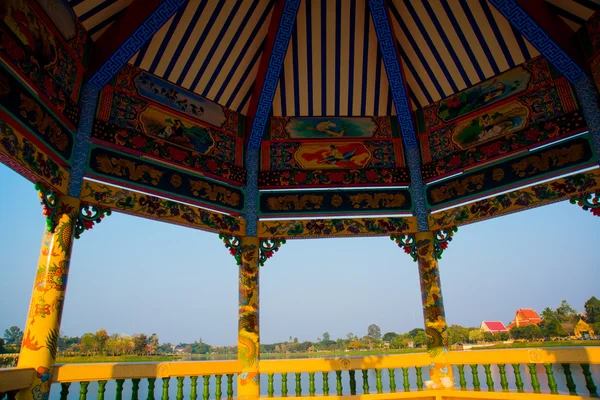 Pabellón chino tradicional con día soleado, Udon Thani, Tailandia — Foto de Stock