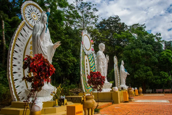 Buddah statue in Ta Cu mountain, Binh Thuan province, Vietnam.Phan Thiet — Stock Photo, Image