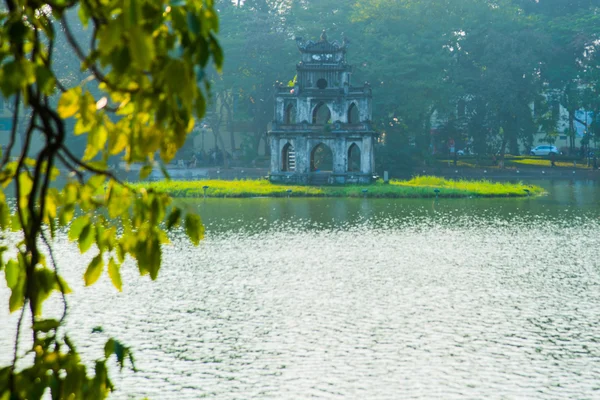 Pagode Quan Thanh - Hanoi, Vietnam.it est une destination touristique célèbre à Hanoi, Vietnam — Photo