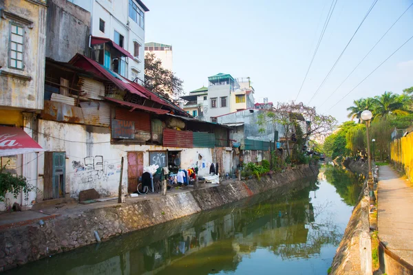 Calle en la capital de Vietnam.Hanoi.Vienam — Foto de Stock