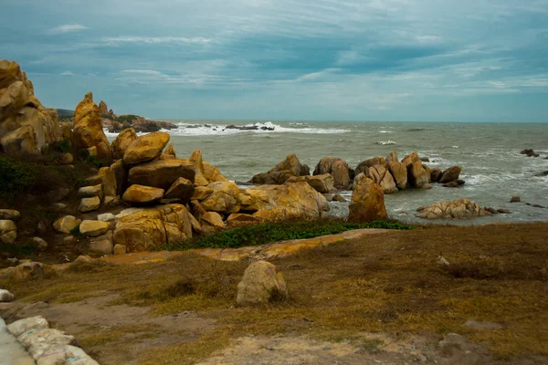 Nádherná pláž Ke Ga v Mui Ne, Phan Thiet, Binh Thuan, Vietnam. MUI Ke Ga, Ke Ga mys nebo maják, je nejoblíbenějším místem pro návštěvníky provincie Bình Thuận — Stock fotografie