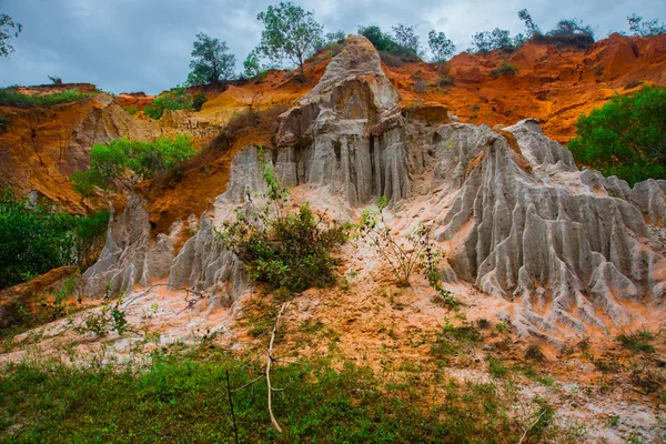 Fairy Stream, Suoi Tien, Mui Ne, Vietnam. Een van de toeristische attracties in Bergen Mui Ne.Beautiful en water — Stockfoto