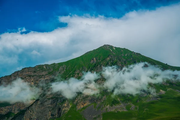 Mountains.The Kafkasya. . Rusya. — Stok fotoğraf