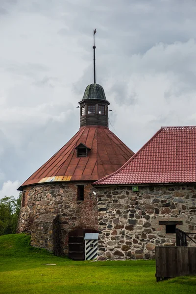 Vecchia e antica fortezza in pietra Korela La città di Priozersk.Russia . — Foto Stock