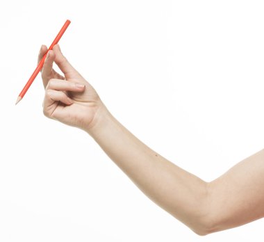 Kadın eli kalem tutuyor.