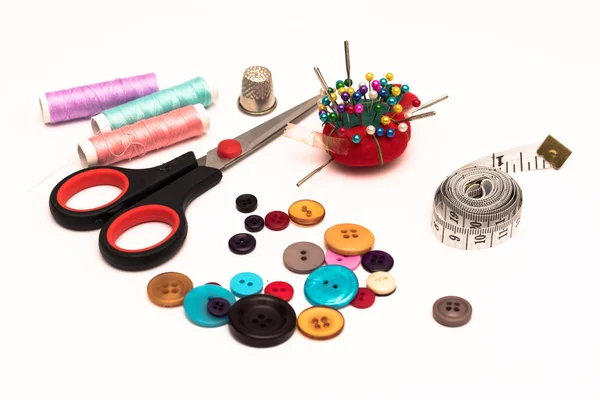 Beyaz bir arka plan üzerinde izole Dikiş ekipman