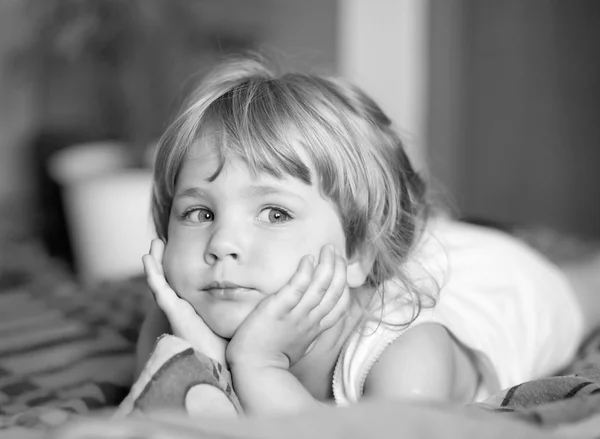 Contemplative young girl — Stock Photo, Image