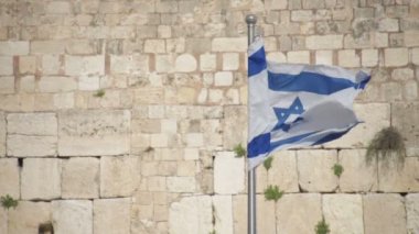 Batı duvarındaki bayrak direği. Kudüs. İsrail
