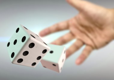 El ile mercek parlaması Casino'da 2 zar atma.