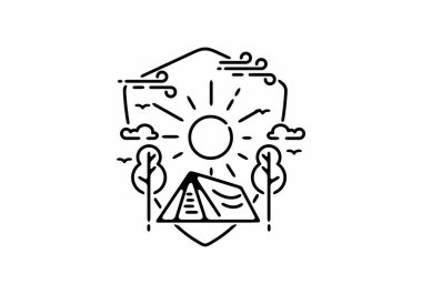 Kalkan şeklindeki kamp rozetinin siyah çizgi çizimi