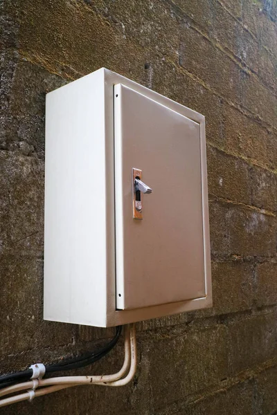 Electrical Box Stuck Mossy Wall Photo — Stock Photo, Image