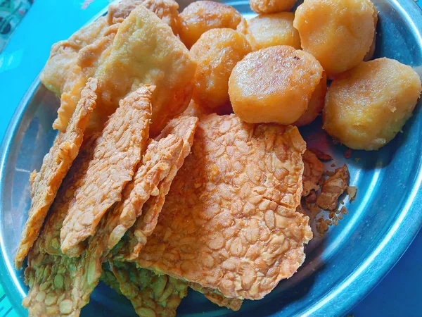 Beberapa Tempe Dan Kue Foto Piring — Stok Foto