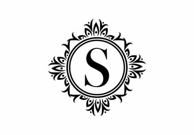 Klasik çerçeve tasarımında siyah S harfi