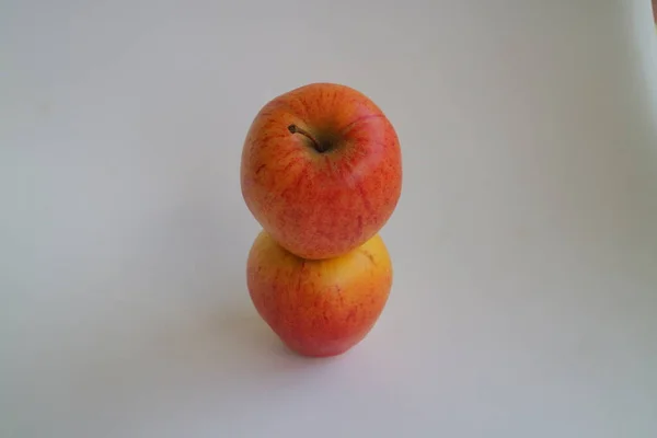 Taze Elma Fotoğrafının Kırmızı Sarı Rengi — Stok fotoğraf