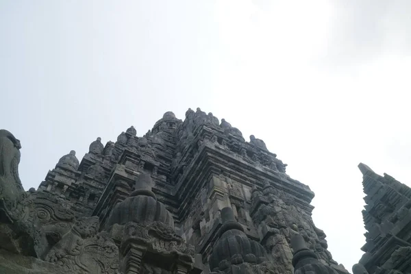 延安寺 Prambanan Temple 是位于日惹的一座寺庙 位于克拉顿 是一座具有古老历史建筑的寺庙 — 图库照片