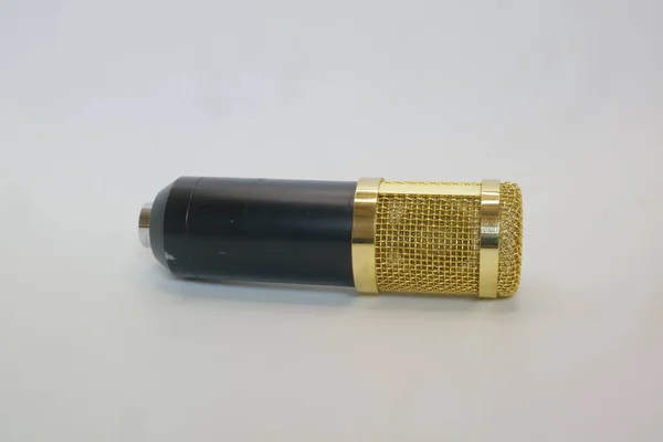 Yoğunlaştırıcı Mikrofon Fotoğrafının Altın Siyah Rengi — Stok fotoğraf