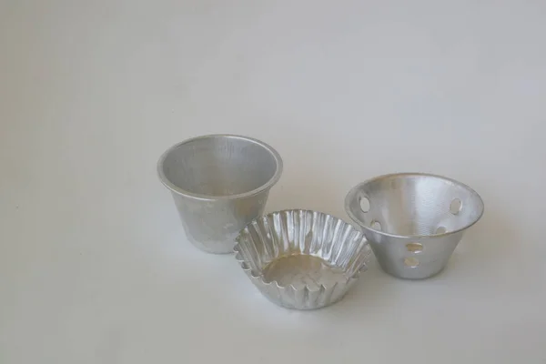 Tazza Cottura Metallo Sfondo Bianco Isolato Foto — Foto Stock