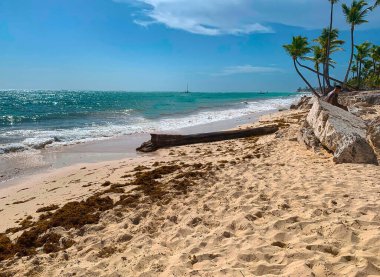 Kumsal Kum ve Gökyüzü, insan yok.