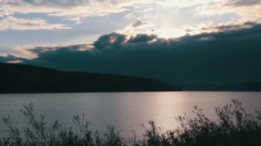 Akşam Dnister nehri.